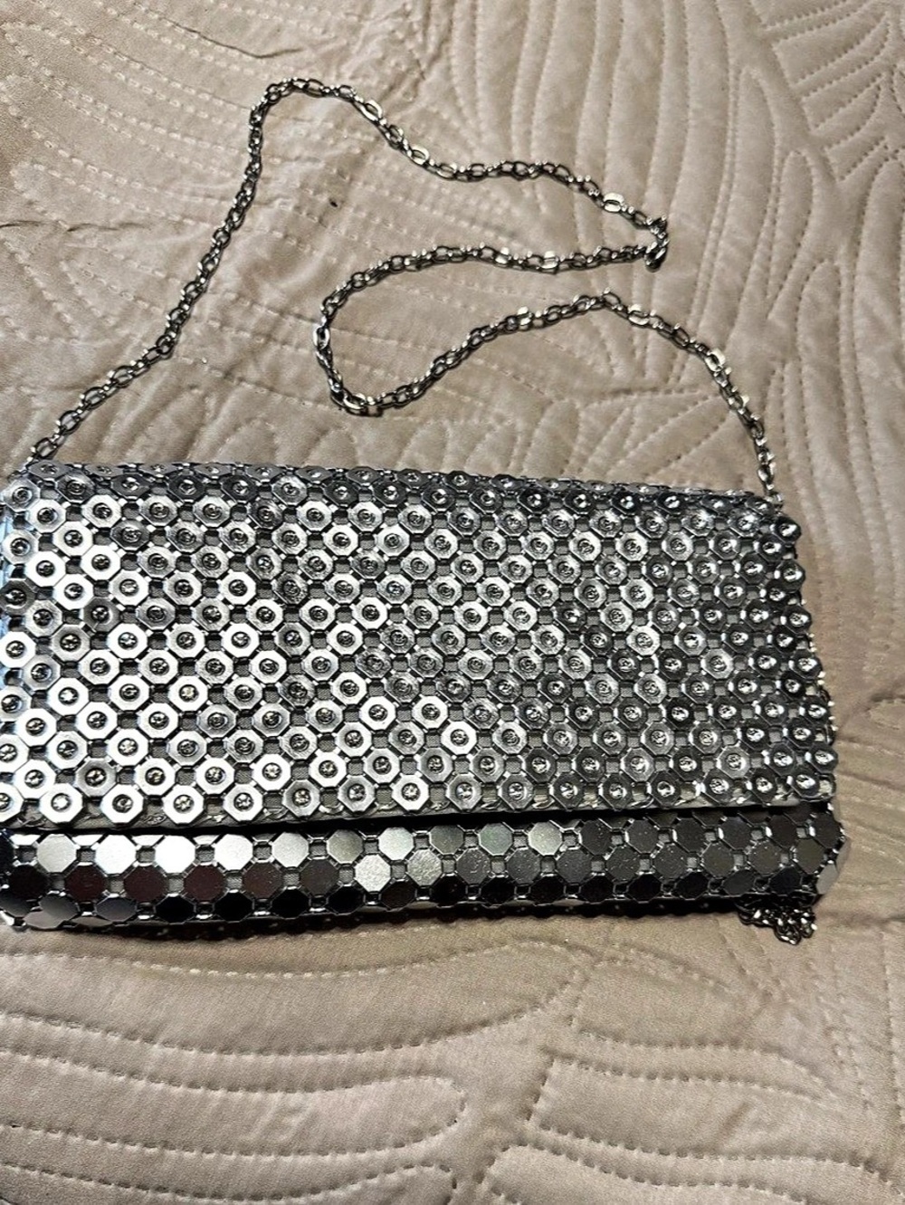 No Boundaries Sequin Chain Clutch in Silver & Black Like New